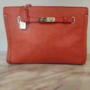 Coach Swagger Shoulder Tote